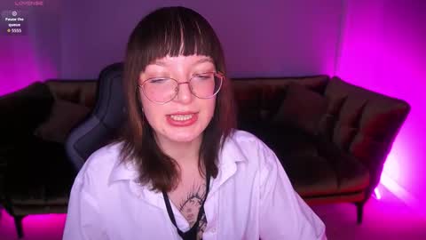 pixiepeachh online show from November 4, 10:22 pm