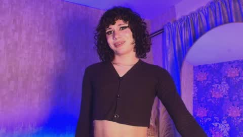 cris online show from April 8, 3:31 am