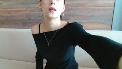 violeta online show from May 23, 6:42 am