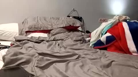 plainsigh5 online show from April 10, 6:30 am