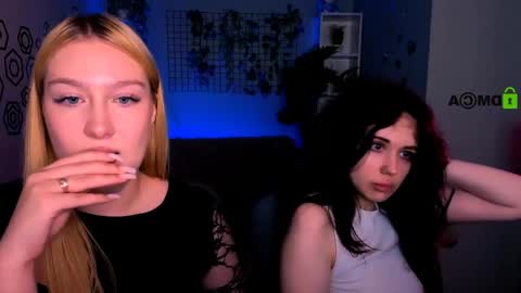 Sophie online show from June 8, 1:28 am