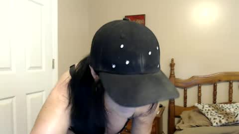 playfulkitten17 online show from June 19, 3:18 pm