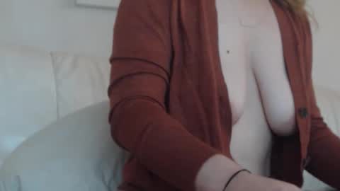 PlayfulSamira online show from September 30, 10:15 am