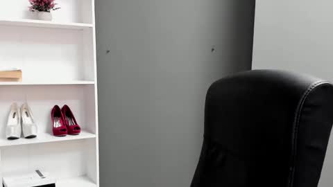 Valeria online show from January 18, 2:37 pm