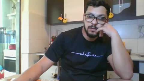 pleas3s_sweet online show from February 2, 6:04 am