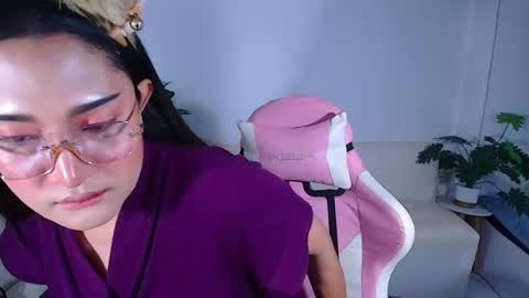 Ploysai online show from October 22, 6:05 am