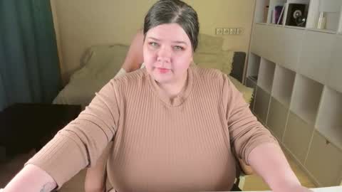 Alice online show from November 16, 3:47 pm