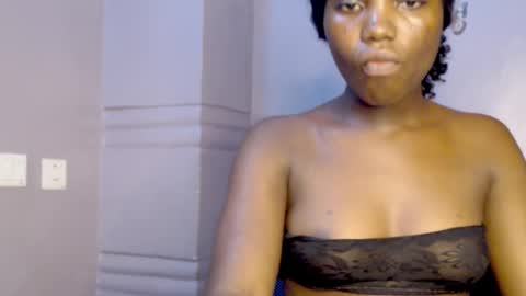 tinah online show from March 1, 7:26 pm