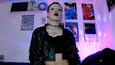    online show from July 14, 2:05 am
