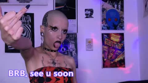    online show from July 9, 10:25 pm
