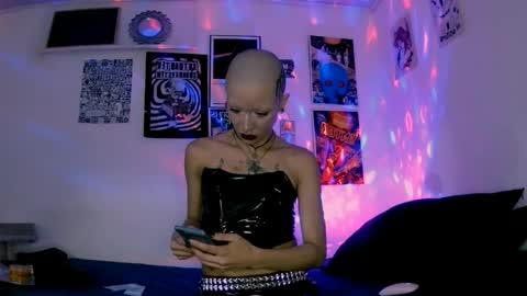    online show from April 23, 2:52 am