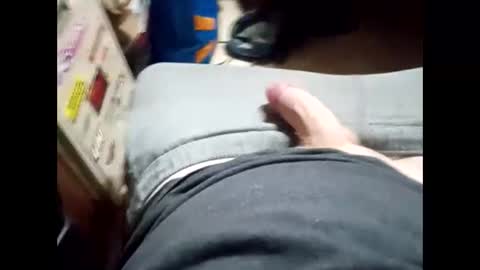 pnwbull25 online show from April 20, 5:32 am