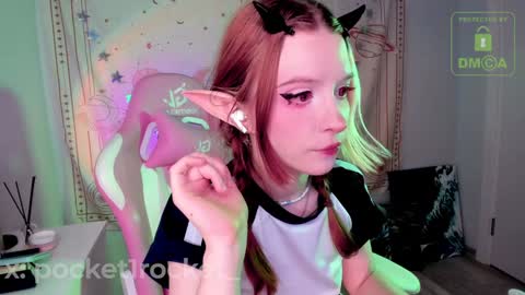 pocketrocket_ online show from November 1, 1:06 am