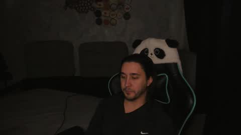 pohyi_ online show from March 6, 4:22 am