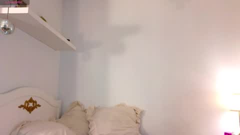 Rose online show from November 21, 12:14 pm