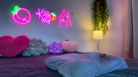 Jenna online show from April 22, 2:52 am