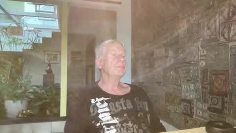 Paul online show from May 4, 5:52 pm