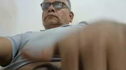 poli online show from June 7, 11:48 am