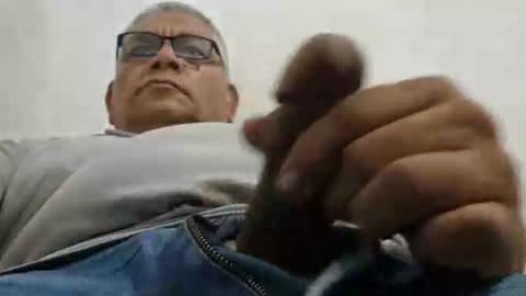 poli online show from April 14, 6:33 pm