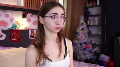 Polly online show from December 3, 7:42 am