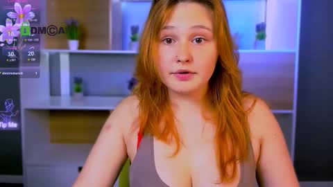 polly_cute1 online show from March 14, 8:13 pm