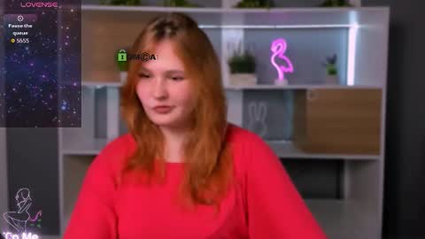 polly_cute1 online show from March 3, 8:05 pm