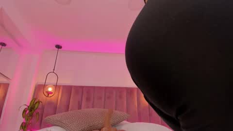 POLLY online show from March 14, 10:30 am