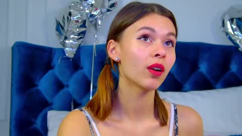 Polly online show from February 15, 9:59 pm