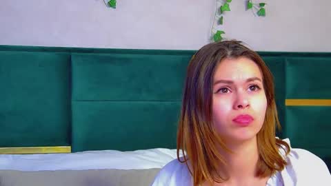 Polly online show from March 2, 6:48 am