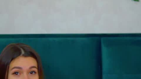 Polly online show from February 8, 10:19 pm