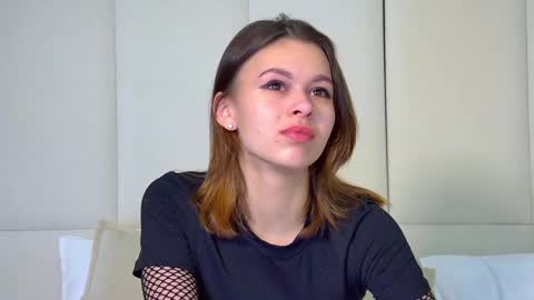 Polly online show from February 18, 3:10 am