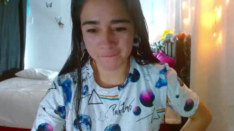 porcelainlux online show from January 6, 2:26 am