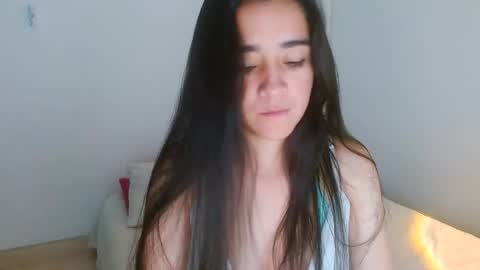 porcelainlux online show from April 18, 11:49 pm