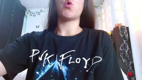 porcelainlux online show from December 30, 5:04 am