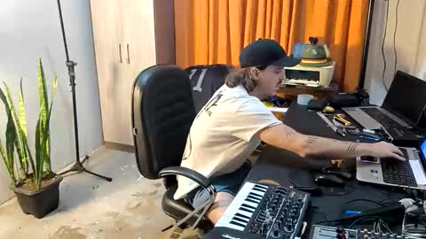 porngreen10 online show from October 17, 12:47 am