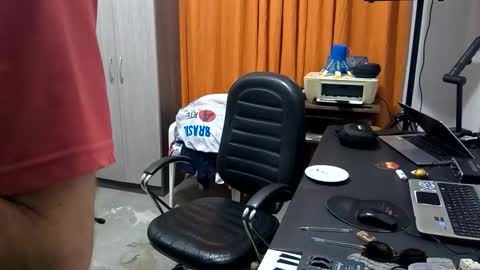 porngreen10 online show from September 18, 7:01 am