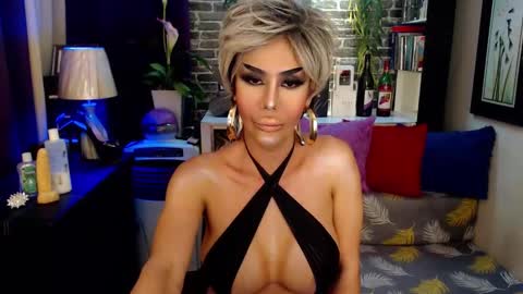 DivaGray online show from February 2, 11:01 pm