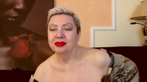 LADY POSH online show from November 14, 4:58 am