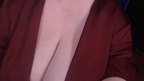 Snapshot of posh_mistress chatting on September 9, 6:41 pm PoshMistres    online show from September 9, 6:41 pm
