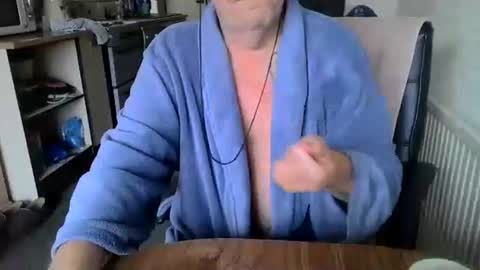 poshman65 online show from September 15, 9:55 am