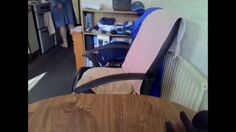 poshman65 online show from April 21, 9:16 am