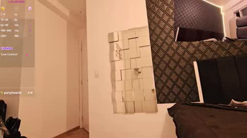 Ravena Rozz online show from February 17, 5:04 am