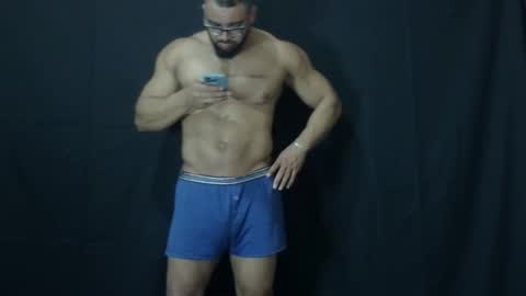 powerdmuscle online show from May 30, 1:04 am