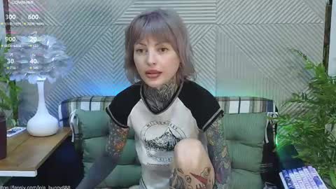 Lola online show from March 21, 5:35 am