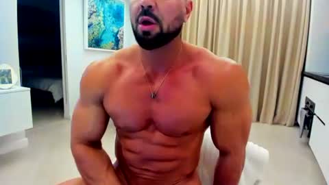powership_hotmuscle online show from May 15, 6:48 pm
