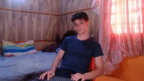 chris independent  online show from December 8, 9:30 pm