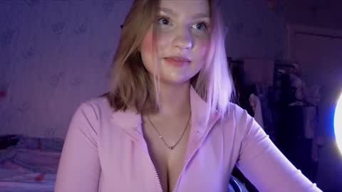 Snapshot of pr_in_cess_ chatting on September 18, 8:35 pm pr_in_cess_ online show from September 18, 8:35 pm