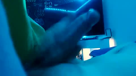 Snapshot of pre_cum_king chatting on February 20, 1:03 am pre_cum_king online show from February 20, 1:03 am