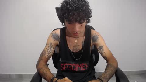 Plux online show from February 12, 7:35 pm