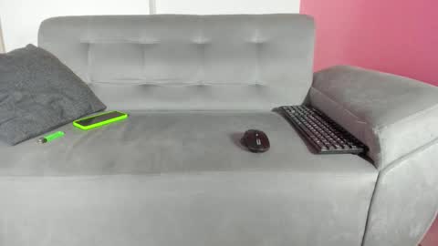 PRESSURE online show from October 18, 8:29 am